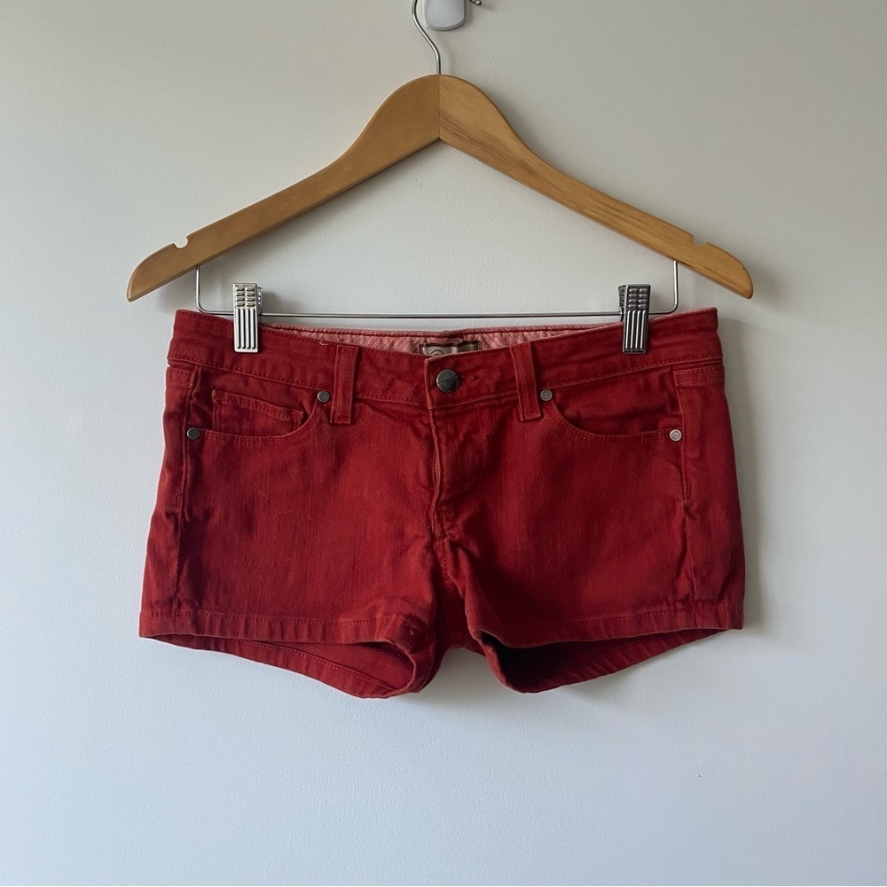 Paige Canyon Low-Rise Premium Denim Shorts Pomodoro Red